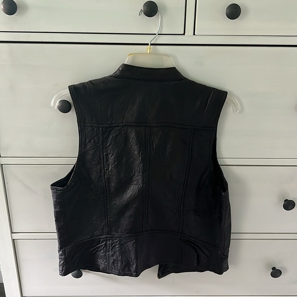 Halogan - Picture 5 of 7